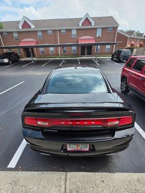 Black 2013 Dodge Charger SE