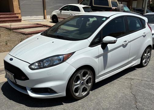 White 2015 Ford Fiesta ST