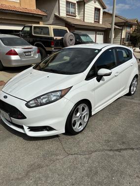 White 2015 Ford Fiesta ST