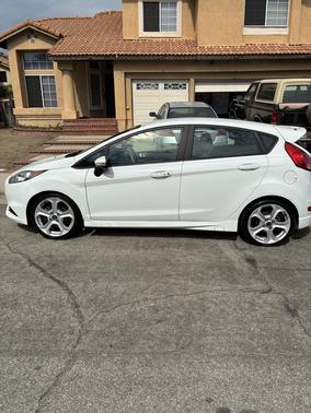 White 2015 Ford Fiesta ST