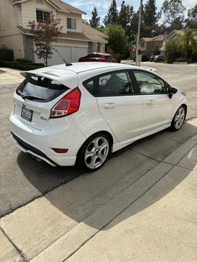 White 2015 Ford Fiesta ST