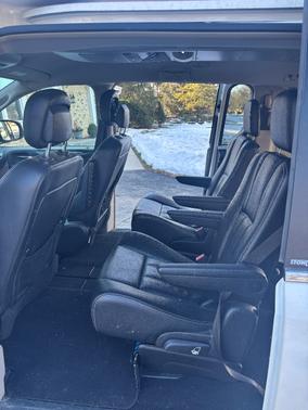 2013 Chrysler Town & Country Touring