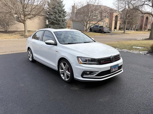 2017 Volkswagen Jetta GLI