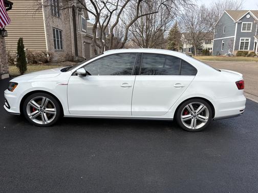 2017 Volkswagen Jetta GLI