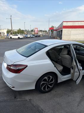 White 2016 Honda Accord EX