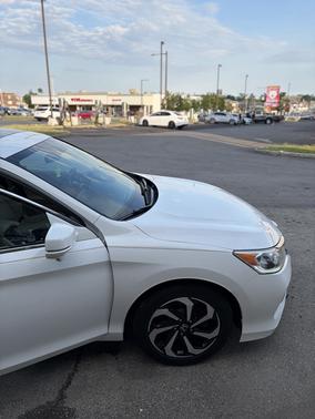 White 2016 Honda Accord EX