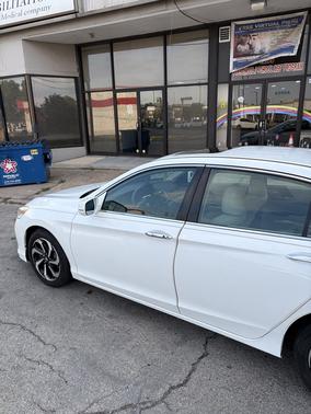 White 2016 Honda Accord EX