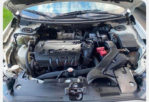 Blue 2013 Toyota Highlander SE