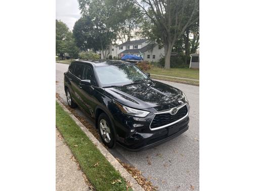 2020 Toyota Highlander LE