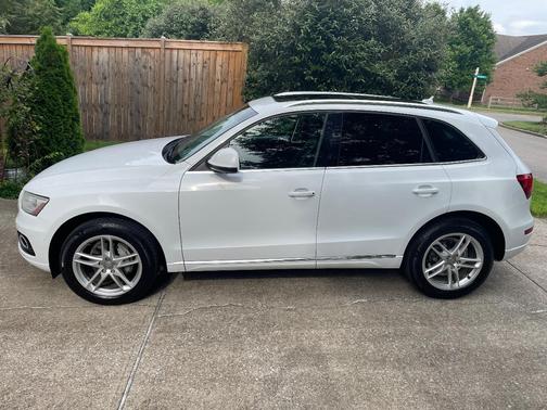White 2013 Audi Q5 2.0T Premium Plus