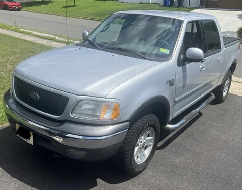 2002 Ford F-150 XLT SuperCrew