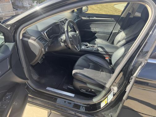 2017 Ford Fusion Energi Titanium