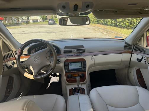 Red 2004 Mercedes-Benz S-Class S430