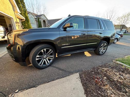 Gray 2020 GMC Yukon Denali