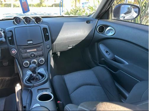 2011 Nissan 370Z Base