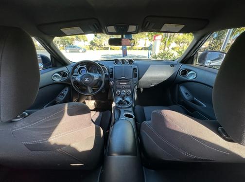 2011 Nissan 370Z Base