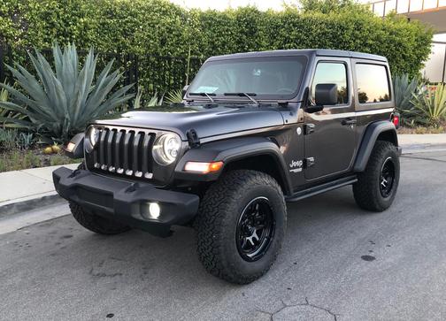 Gray 2019 Jeep Wrangler Sport
