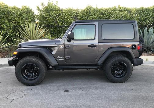 Gray 2019 Jeep Wrangler Sport