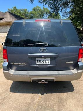 Blue 2003 Ford Expedition Eddie Bauer
