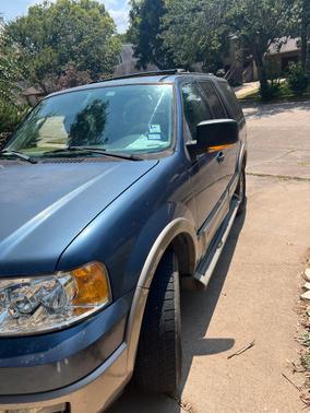 Blue 2003 Ford Expedition Eddie Bauer