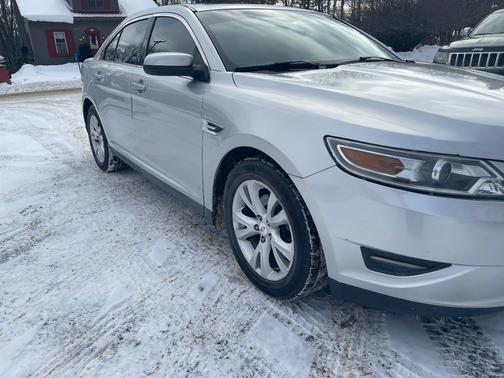 2011 Ford Taurus SEL