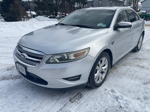 2011 Ford Taurus SEL