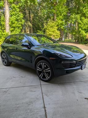 Green 2014 Porsche Cayenne Cayenne
