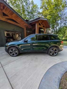 Green 2014 Porsche Cayenne Cayenne