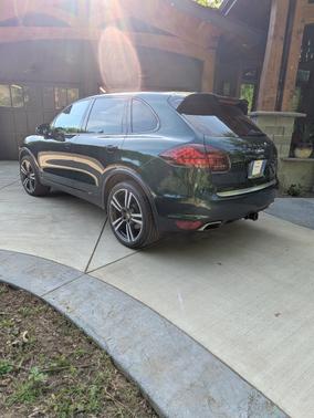 Green 2014 Porsche Cayenne Cayenne