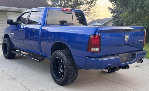 2016 RAM 1500 Sport
