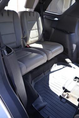 Silver 2015 Ford Explorer Limited