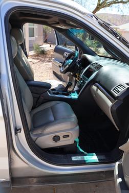Silver 2015 Ford Explorer Limited