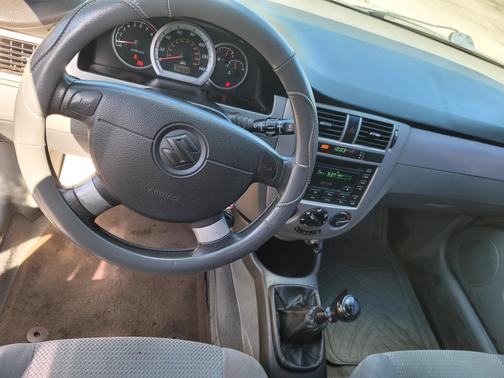 2006 Suzuki Forenza Base