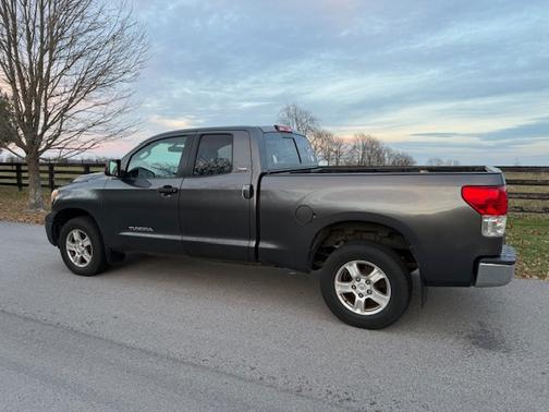 2011 Toyota Tundra Grade