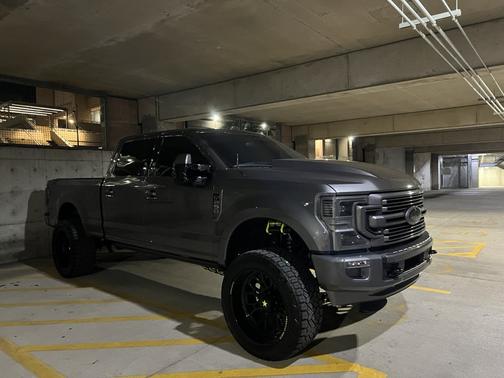 2022 Ford F-250 Platinum