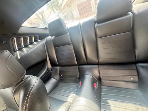 Red 2013 Ford Mustang V6 Premium
