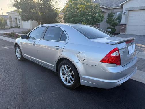 Silver 2012 Ford Fusion SEL