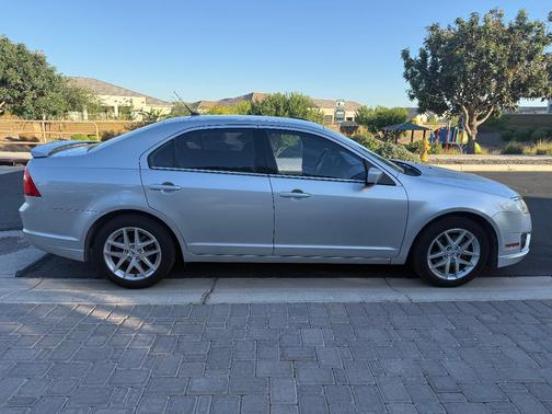 Silver 2012 Ford Fusion SEL