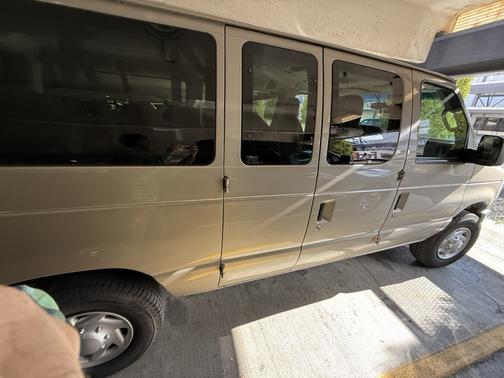 2012 Ford E350 Super Duty XLT