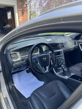 Silver 2015 Volvo V60 T5 Premier