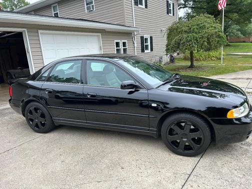 Black 2000 Audi S4 quattro