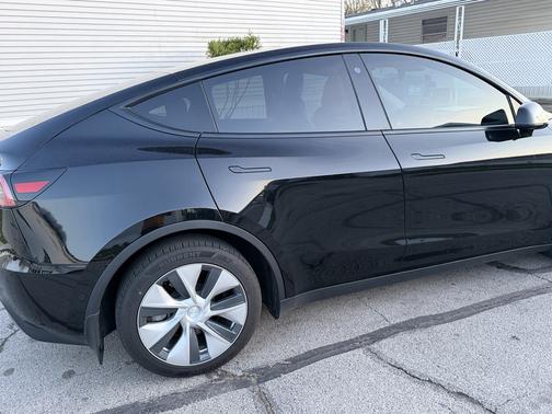 Black 2021 Tesla Model Y Long Range