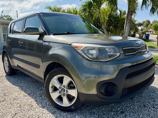 Silver 2018 Kia Soul Base