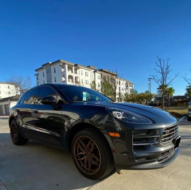 Gray 2020 Porsche Macan Macan