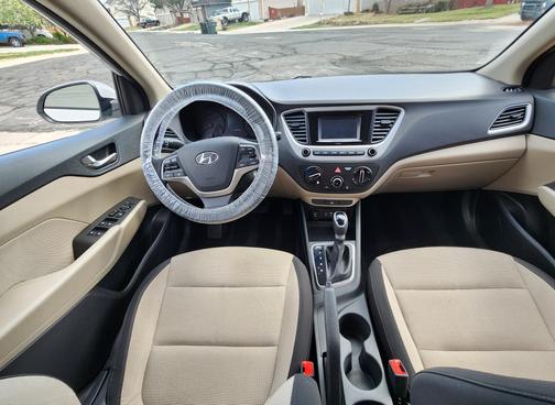 White 2019 Hyundai Accent SE