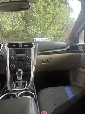 Red 2013 Ford Fusion SE
