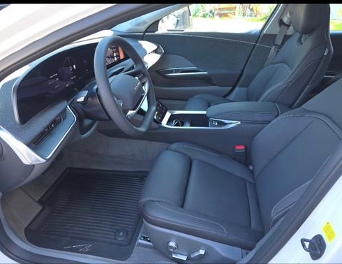 2025 Lucid Air Touring