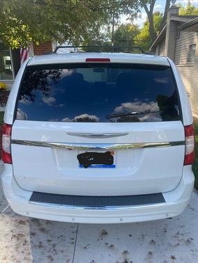 2015 Chrysler Town & Country Touring-L