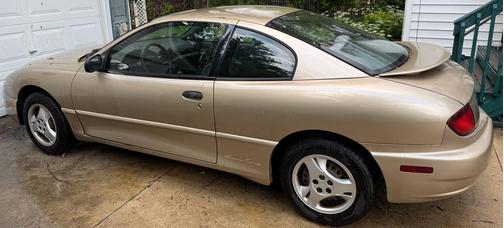 2005 Pontiac Sunfire Base