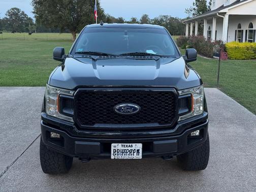 Black 2020 Ford F-150 XLT